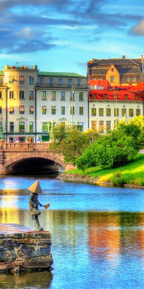 Cyclist exploring Gothenburg on bike